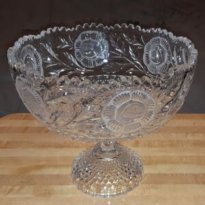 ANTIQUE COMPOTE LEAD CRYSTAL ETCHED CHALICE STYLE BOWL
